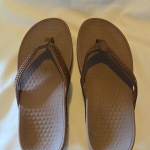 WHITIN Brown Sandals